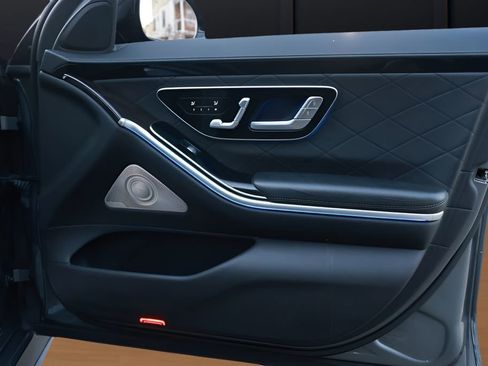 Used 2022 Mercedes-Benz S 500 4MATIC image 18