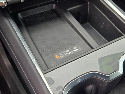 Used 2025 GMC Acadia Elevation FWD image 28