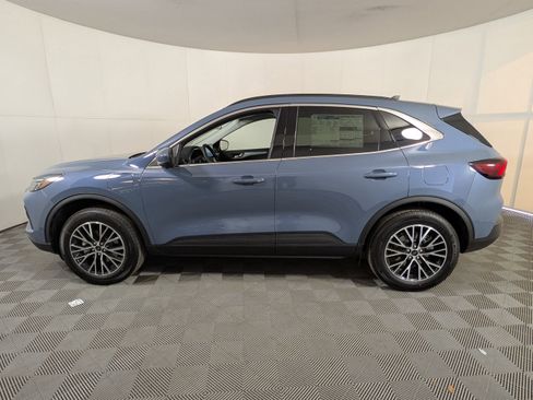New 2025 Ford Escape SE w/ PHEV Premium Package image 4