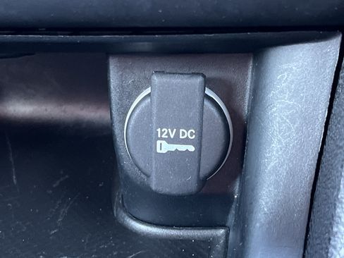 Used 2023 Dodge Charger SXT image 7