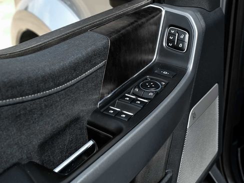 Used 2023 Ford F450 Lariat w/ Lariat Ultimate Package image 48