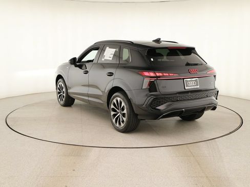 New 2026 Audi Q3 quattro 2.0T AWD/4WD image 4