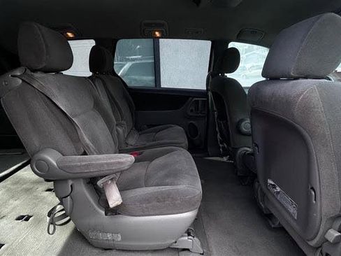 Used 2004 Toyota Sienna LE FWD image 11