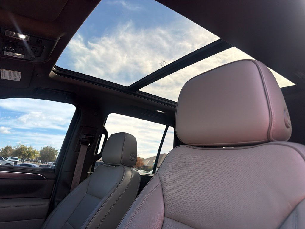 Used 2021 GMC Yukon SLT w/ SLT Luxury Plus Package RWD image 29