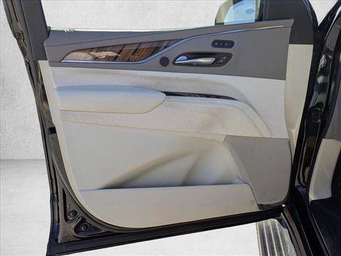 Used 2021 Cadillac Escalade ESV Sport Platinum image 12