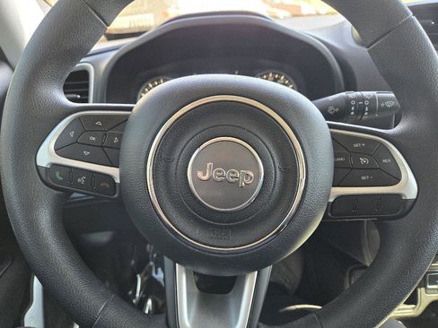 Used 2020 Jeep Renegade Sport image 28