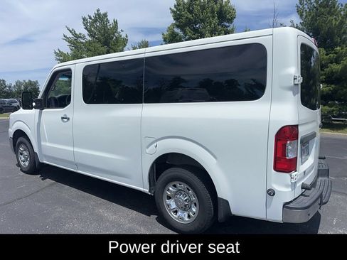 Used 2017 Nissan NV 3500 SL RWD image 4