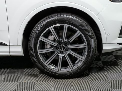 Used 2023 Audi Q7 2.0T Premium Plus w/ Premium Plus Package image 39