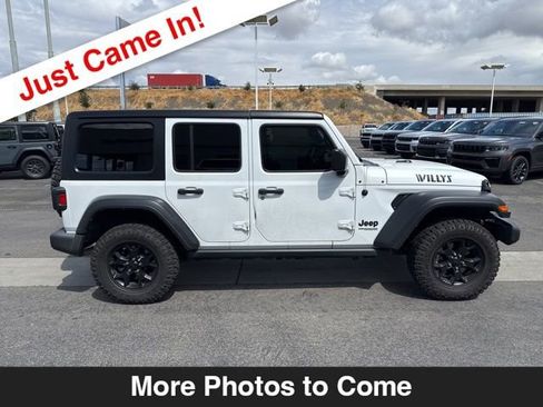Used 2022 Jeep Wrangler Unlimited Sport image 7