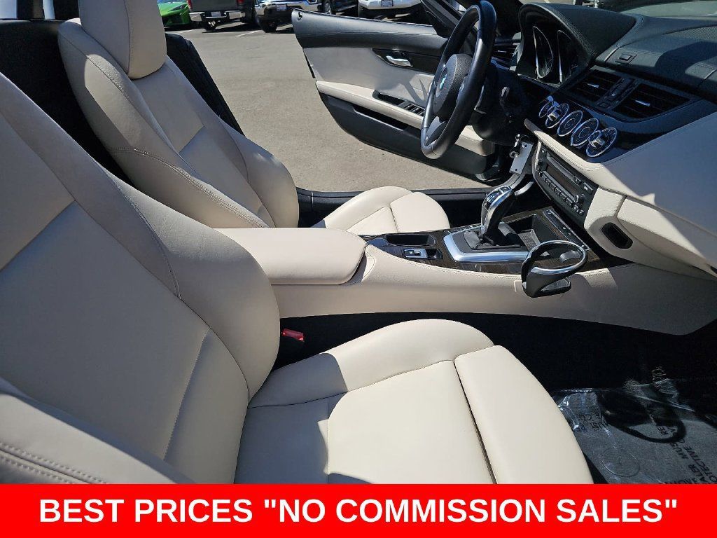 Used 2011 BMW Z4 sDrive35i RWD image 10
