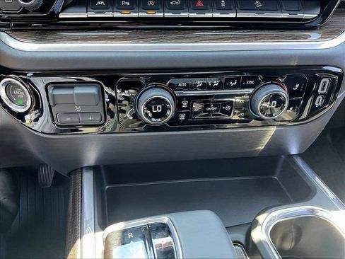 New 2026 Chevrolet Silverado 1500 LT Trail Boss w/ LT Trail Boss Premium Package AWD/4WD image 8
