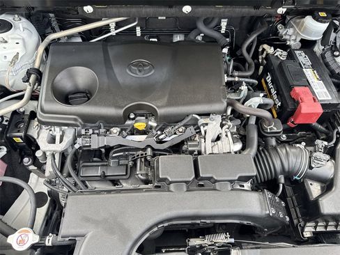 Used 2019 Toyota RAV4 LE image 33