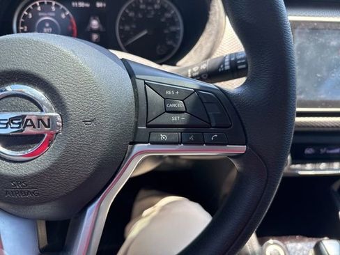 Used 2020 Nissan Kicks SV FWD image 23