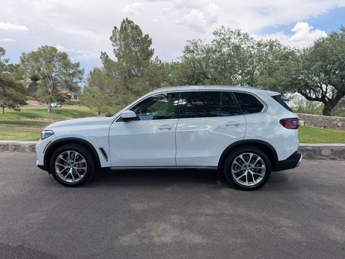 Used 2020 BMW X5 xDrive40i w/ Convenience Package AWD/4WD image 2