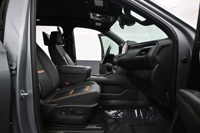 Used 2023 GMC Yukon XL AT4 w/ AT4 Premium Package AWD/4WD image 22