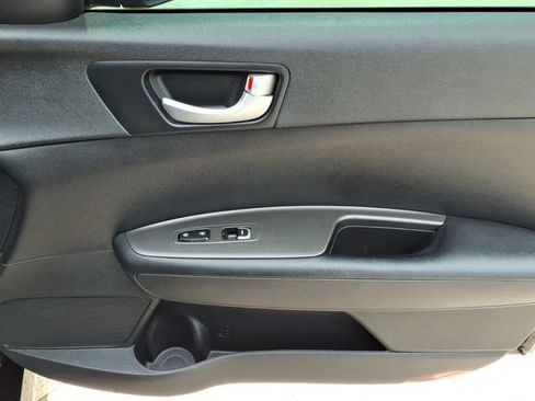 Used 2016 Kia Optima LX FWD image 29