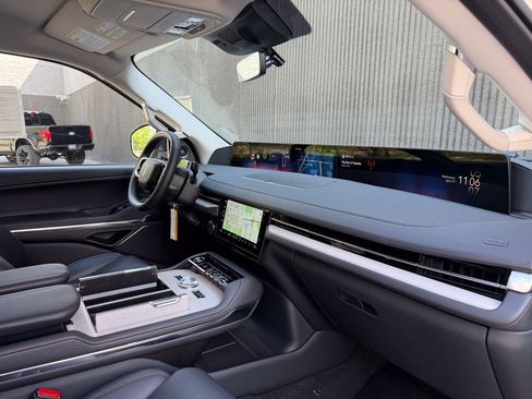 New 2026 Lincoln Navigator L Premier AWD/4WD image 29