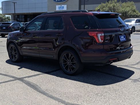 Used 2019 Ford Explorer XLT w/ Equipment Group 202A FWD image 4