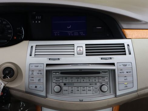 Used 2007 Toyota Avalon XL image 34