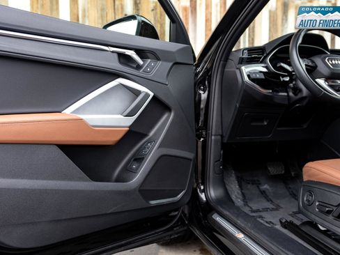 Used 2024 Audi Q3 2.0T Premium Plus w/ Premium Plus Package image 9