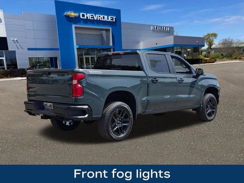 Used 2026 Chevrolet Silverado 1500 LT Trail Boss w/ Dark Appearance Package AWD/4WD image 26