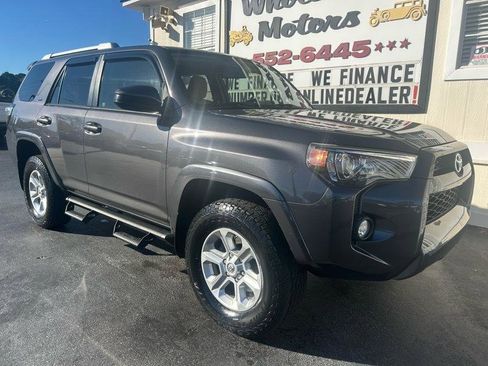 Used 2018 Toyota 4Runner SR5 image 2