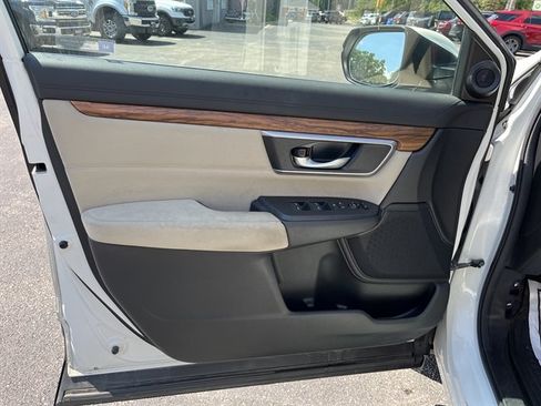 Used 2018 Honda CR-V EX image 16