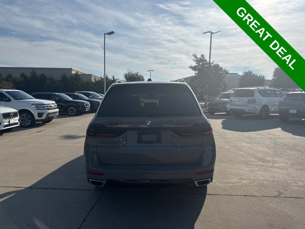 Used 2025 BMW X7 xDrive40i w/ Premium Package AWD/4WD image 6