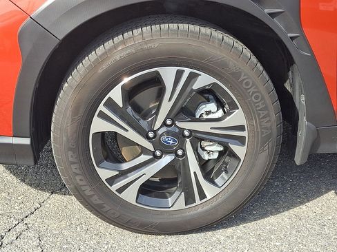 Used 2024 Subaru Crosstrek 2.0i Premium image 8