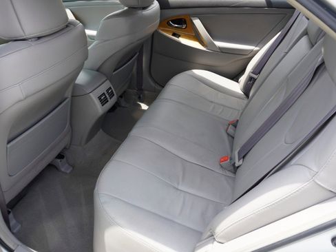 Used 2007 Toyota Camry XLE FWD image 26