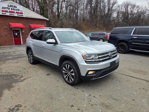 Used 2018 Volkswagen Atlas SE image 3