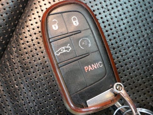 Used 2016 Dodge Challenger R/T Plus image 25