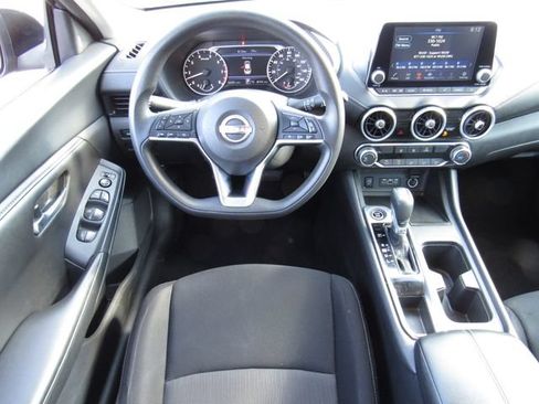 Used 2025 Nissan Sentra SV FWD image 14