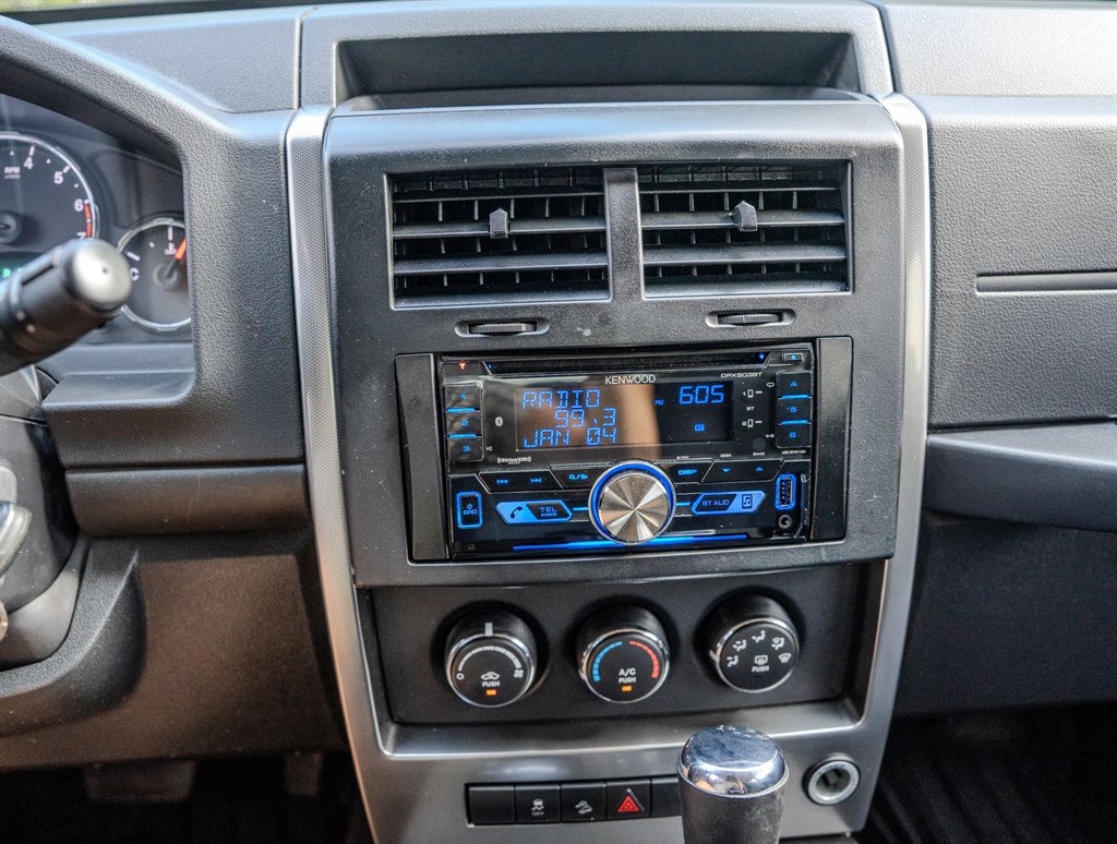 Used 2011 Jeep Liberty Sport w/ Popular Equipment Group AWD/4WD image 21