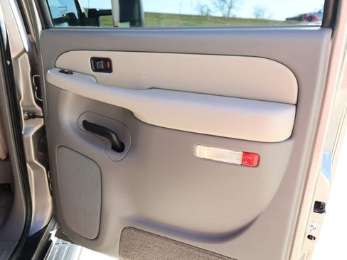 Used 2002 GMC Yukon XL 2500 SLT image 43