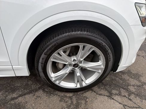 Used 2023 Audi Q8 Premium AWD/4WD image 33