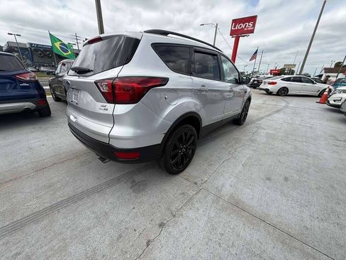 Used 2019 Ford Escape SE AWD/4WD image 3