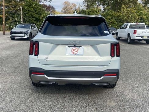New 2026 Kia Sorento EX image 3