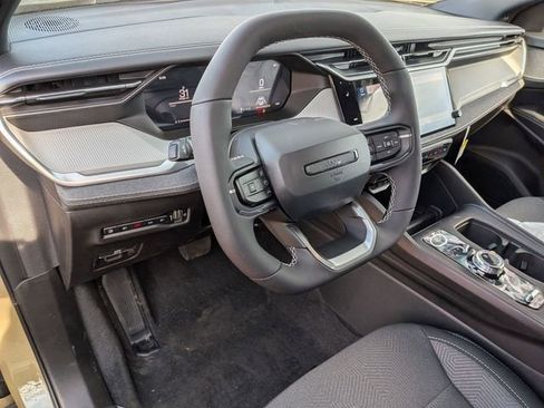 New 2026 Jeep Cherokee Laredo image 11