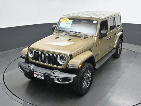 New 2026 Jeep Wrangler Unlimited Sahara AWD/4WD image 36