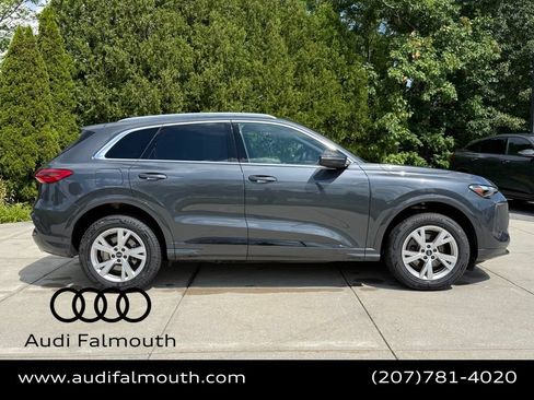 Used 2025 Audi Q5 Premium w/ Convenience Package AWD/4WD image 7