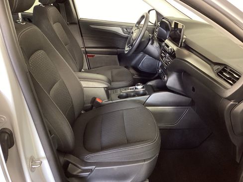 Used 2025 Ford Escape Active AWD/4WD image 9