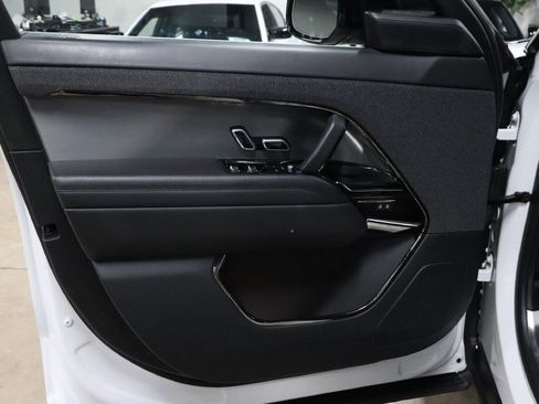 Used 2024 Land Rover Range Rover Sport Dynamic SE AWD/4WD image 9