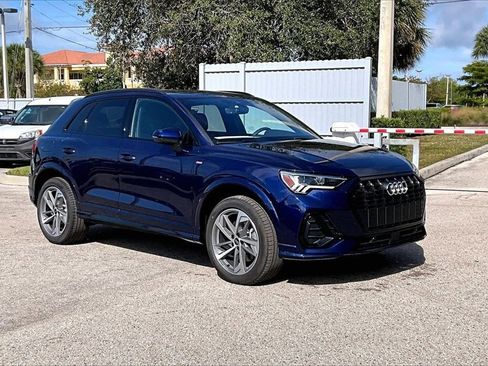 New 2025 Audi Q3 2.0T Premium image 2