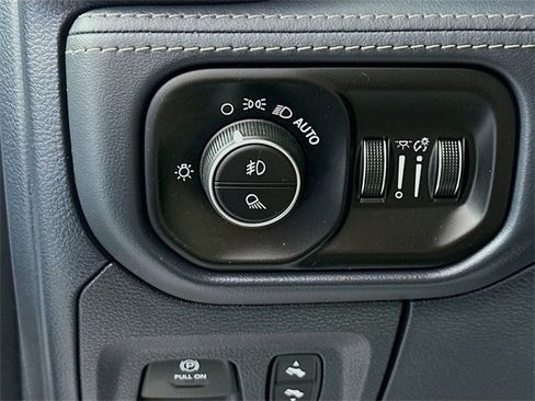 Used 2021 RAM 1500 Limited image 10