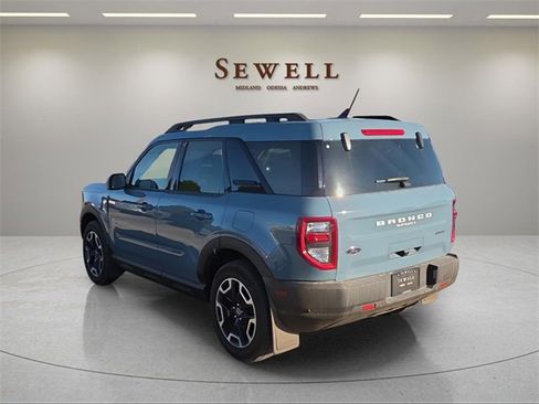 Used 2023 Ford Bronco Sport Outer Banks w/ Tech Package image 3