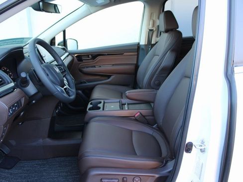 New 2026 Honda Odyssey Touring image 24