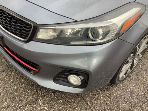 Used 2017 Kia Forte SX FWD image 37