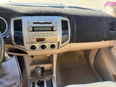 Used 2007 Toyota Tacoma PreRunner image 46