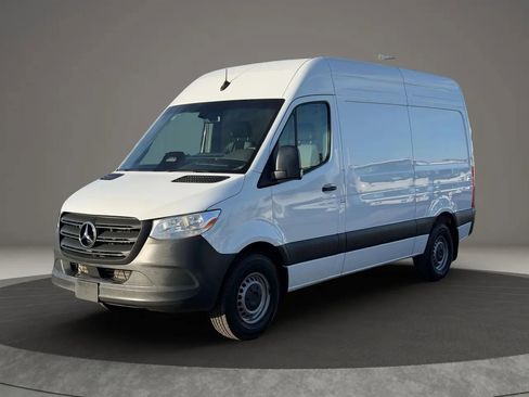 Used 2025 Mercedes-Benz Sprinter 2500 image 1